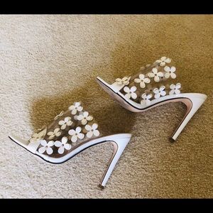White Flower heels by Venus